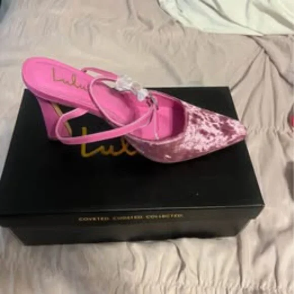 Jannice Mauve Crushed Velvet Ankle Wrap Heels - Picture 5 of 6